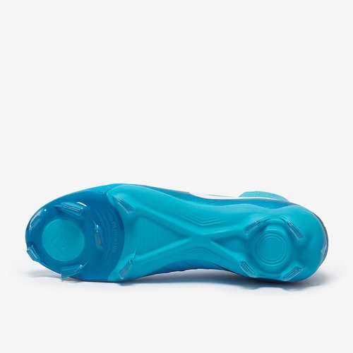 נעלי כדורגל חצי מקצועיות Nike Phantom LUNA II Pro