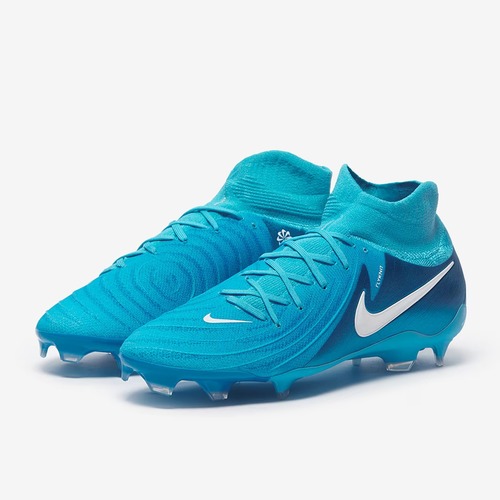 נעלי כדורגל חצי מקצועיות Nike Phantom LUNA II Pro