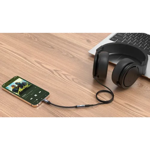 כבל טעינה MTCA550 TYPE-C TO 3.5mm Adapter מבית Miracase
