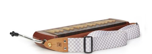 מלודיקה מקצועית מעץ 37 צלילים Suzuki W-37 Wooden Melodion
