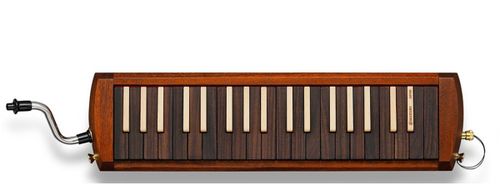 מלודיקה מקצועית מעץ 37 צלילים Suzuki W-37 Wooden Melodion
