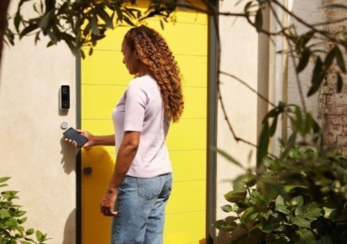 מנעול חכם לדלת Yale Linus L2 עם קודן ביומטרי KeyPad 2 – שחור