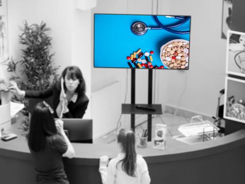 מסך שילוט מקצועי HIKVISION 86-inch Digital Signage 24/7