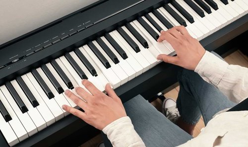 פסנתר חשמלי נייד Kawai ES120