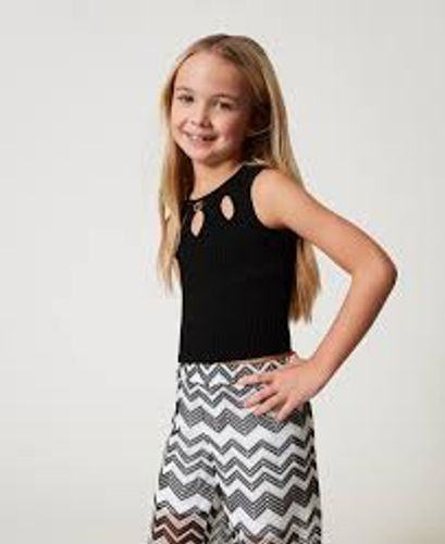 Rib knit top with cut-out