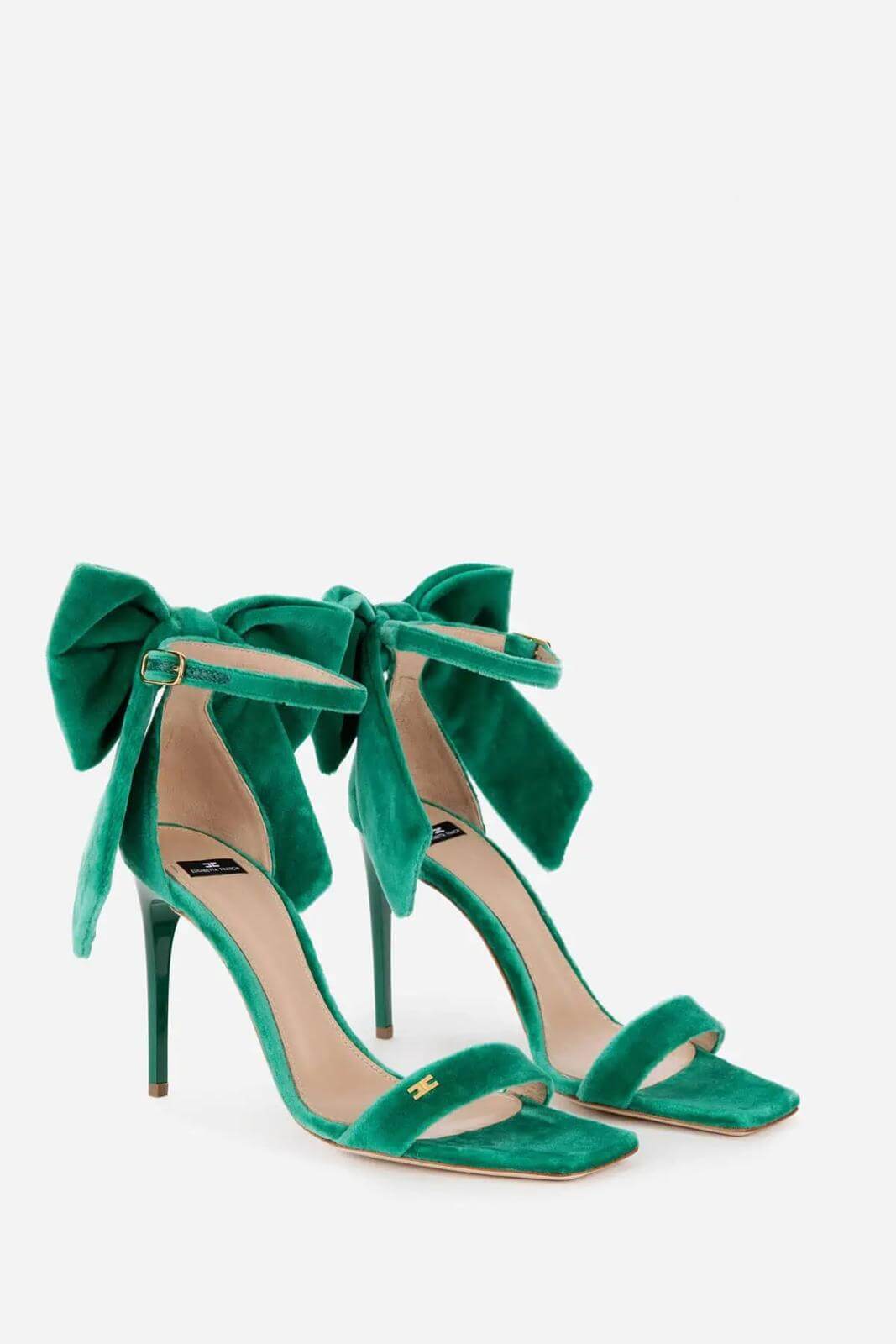 Open-toe sandals with large velvet bow