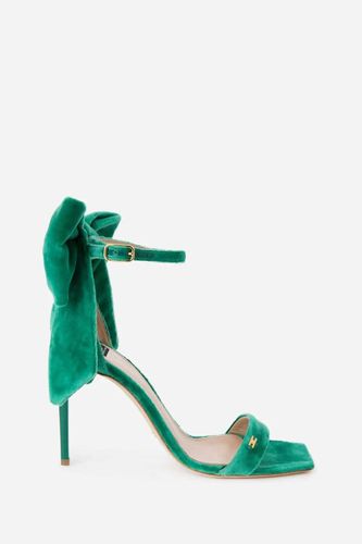 Open-toe sandals with large velvet bow