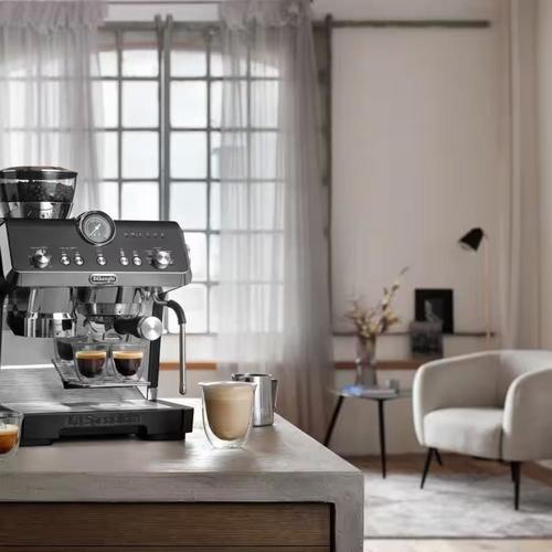 מכונת אספרסו ידנית חכמה Delonghi EC9555.BK La Specialista Opera Espresso Cold Brew שחור
