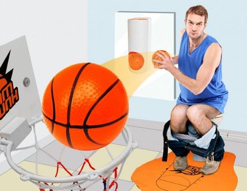 משחק כדורסל לחדר שירותים
