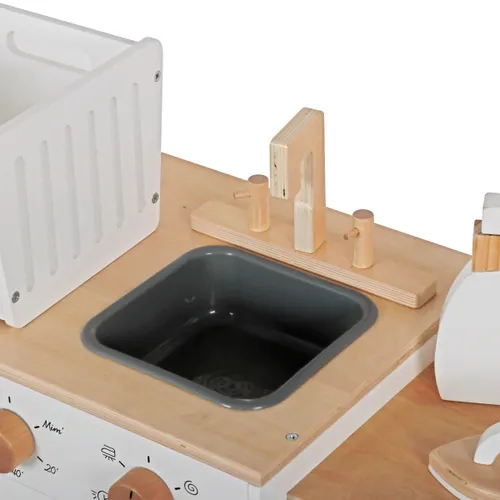 מכונת כביסה מעץ לילדים עם שלל אביזרי משחק