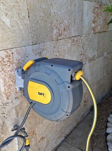 גלגלת השקיה אוטומטית 30 מטר איכותית + צינור + אקדח TOHR30 GPT