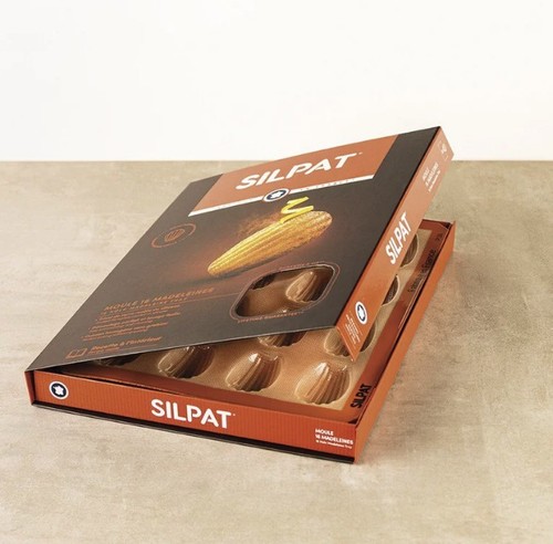 תבנית סיליקון SILPAT למדלן 16 שקעים 30X40 ס
