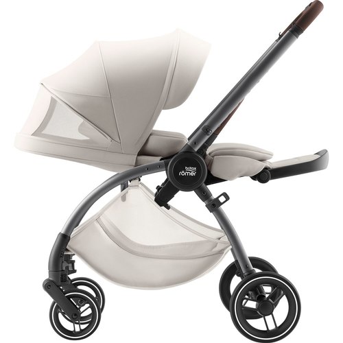 חדש בישראל! עגלת תינוק RIO (בז') מבית BRITAX