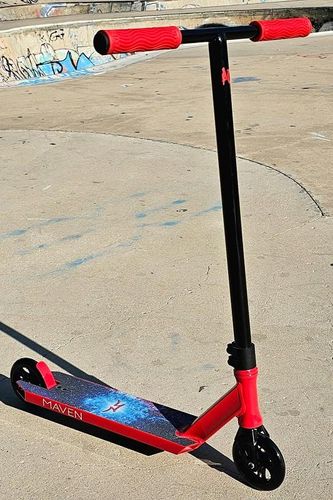 סקוט פעלולים Ao Maven Complete  Scooter Red
