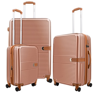 סט 3 מזוודות קשיחות 20", 25, ו-29" בעיצוב יוקרתי FERRINI