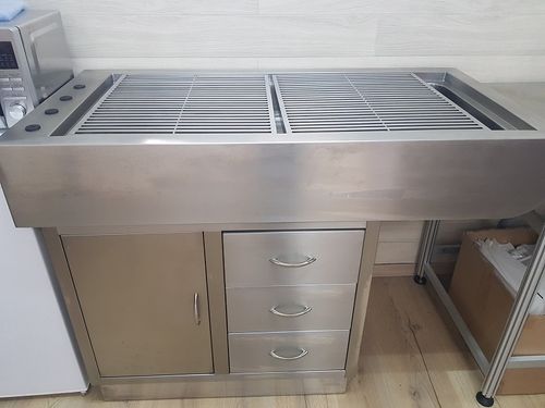 שולחן טיפולים וטרינריים רטובים נירוסטה