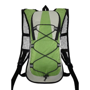 תיק שלוקר לטיולים ורכיבה 2 ליטר Camp&Go