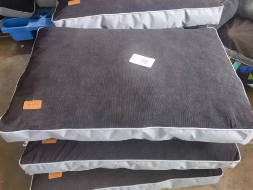 מזרן לכלב מסוג Pawez Jungle Soft - גודל M - במידה 70x50x10 ס