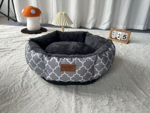 מיטת כלבים מרופדת של המותג 6 PAWAREZ comfort - גודל S במידה 48*48*15 ס