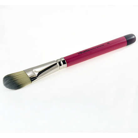 מכחול מייקאפ שטוח מיקאלה Mikaella #05 Ergonomic Collection