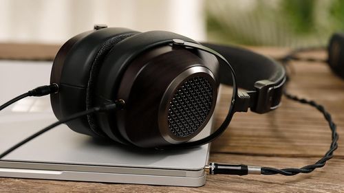אוזניות Sivga Anser Hifi מעץ מלא באיכות צליל דינמית HD עם חוט פתוח, רכובות על הראש