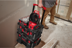 מאוורר נטען Milwaukee M18 AFG2-0 (גוף בלבד) – ניידות וזרימת אוויר חזקה
