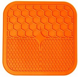 שטיח ליקוק לכלבים וחתולים 30X30 ס"מ - M-Pets LeccaMat licking pad