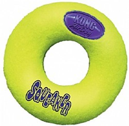 משחק לכלב קונג סקוויקר דונאט קטן - Kong Squeaker Donut small