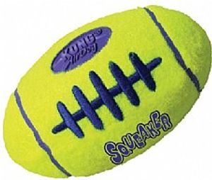משחק לכלב קונג סקוויקר פוטבול גדול - Kong Squeaker Football Large
