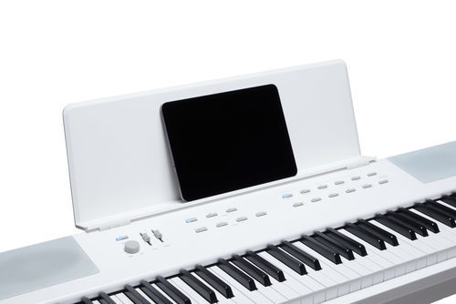 פסנתר חשמלי 88 קלידים נייד לבן KURZWEIL KA E1 WH