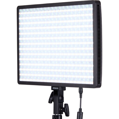 פנס לד Amaran Pano 120c Kit RGB