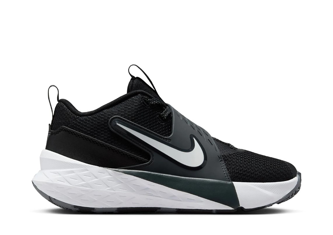 נעלי כדורסל נייק Nike Team Hustle D 12 | נוער