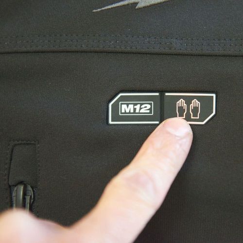 מעיל מחמם M12 – שחור עם גופי חימום קדמיים ואחוריים (מעיל בלבד)
