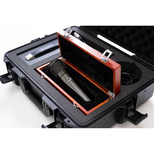 זוית נוספת Warm Audio WA-47T Microphone