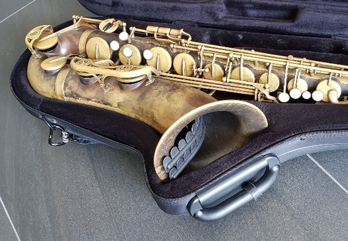 הרצועה המהפכנית לסקסופון – SAXHOLDER-PRO