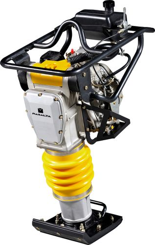 מהדק אדמה דיזל BRONCO MR-85D עם מנוע YANMAR, גיר בוקס מחוזק ומערכת הנחיה מתקדמת להידוק אדמה מקצועי