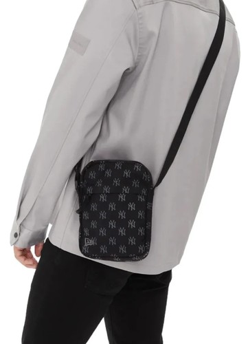 תיק צד ניו ארה New Era MONOGRAM SIDE BAG 
