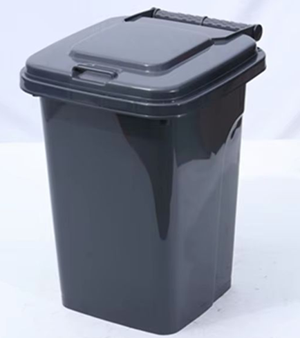 פח סכינים פלסטיק שחור מט