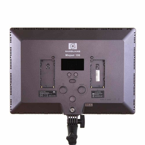 פנס לדים NanGuang Mixpad 106