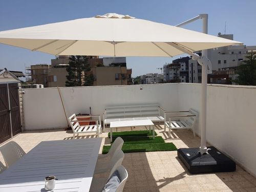 שמשיית צד לגינה מפוארת 3X3 מטר + הטיה צבע לבן