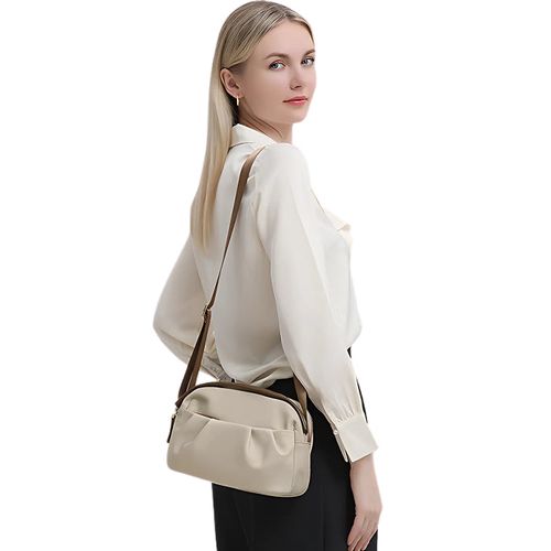 תיאור מוצר בעברית – תיק Zepharion™ Turbo מבית כאמל מאונטיין – 3 ליטר, מתאים לאייפד 7.9