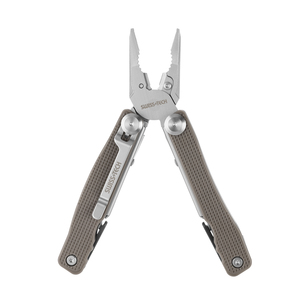 מולטיטול Swiss Tech דגם WILD עם 15 פונקציות כולל פלייר שפיץ, סכין, מספריים, מברגים שונים וקליפס לחגורה