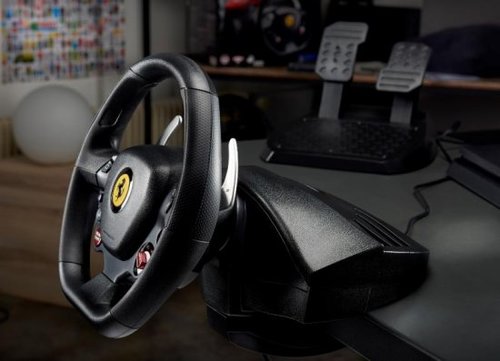 הגה מירוצים עם דוושות Thrustmaster T80 Ferrari 488 GTB Edition למחשב PC ופלייסטיישן 4