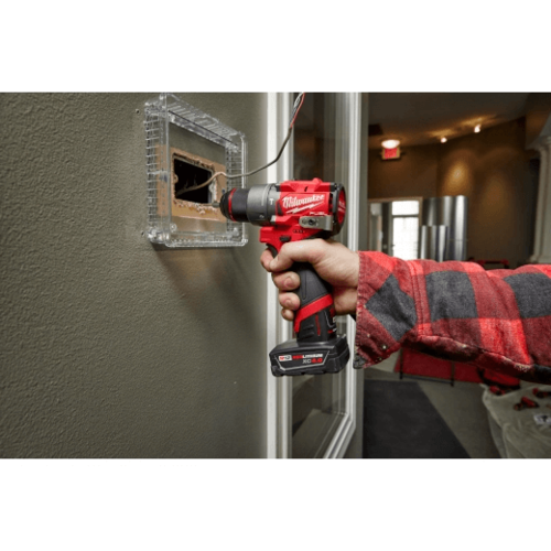 סט מקצועי Milwaukee M12 FUEL דגם 3497-22 – מברגה + מקדחה/מברגה + 2 סוללות + מטען + תיק נשיאה