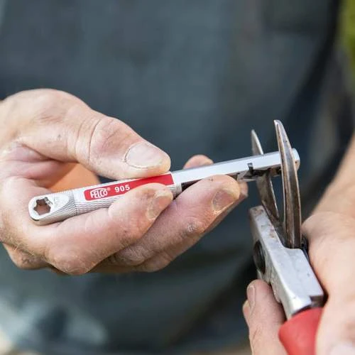 משחיז למזמרות FELCO דגם FELCO 905