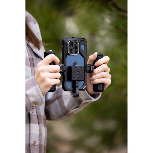 קורא כרטיסים לסמארטפון ProGrade PGM12 CFexpress Type A