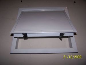 פתח גישה (שירות) 40x40 אלומיניום על ציר