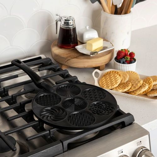 מחבת פנקייק צורות 7 שקעים Nordic ware