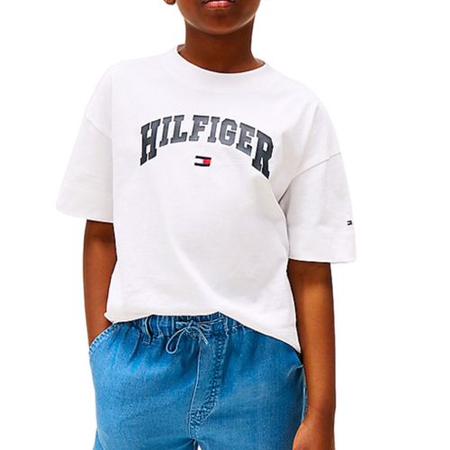 חולצה TOMMY HILFIGER מידות 2-16 לילדים בגוון לבן עם הדפס