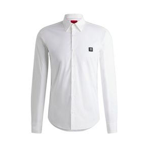חולצה מכופתרת HUGO מידות S-XXL לגברים בגוון לבן עם תווית